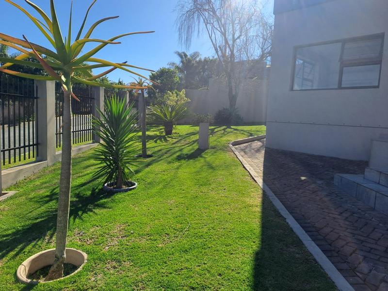 To Let 3 Bedroom Property for Rent in Rooi Rivier Rif Western Cape